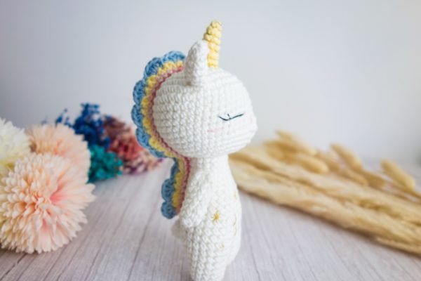 Kit Crochet- La poupée Licorne "Little Haru"