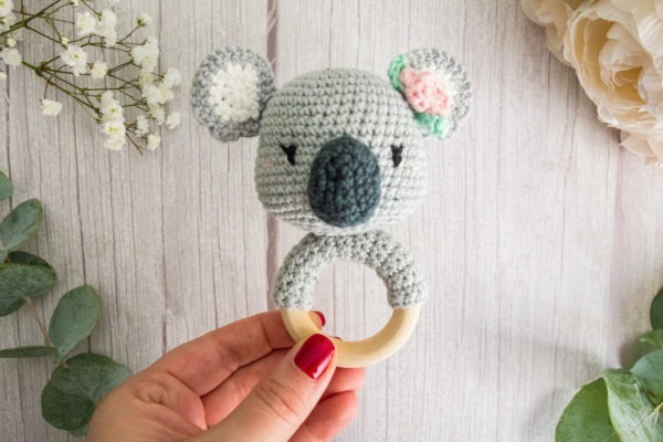Kit Crochet- Le Hochet Koala fille
