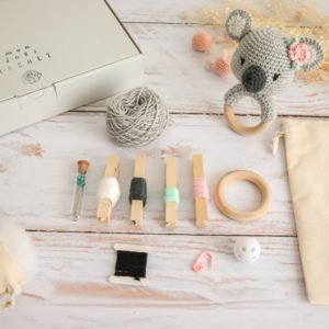 Kit Crochet- Le Hochet Koala fille