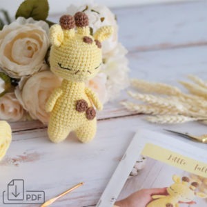Patron Crochet - La poupée Girafe "Little Tall"