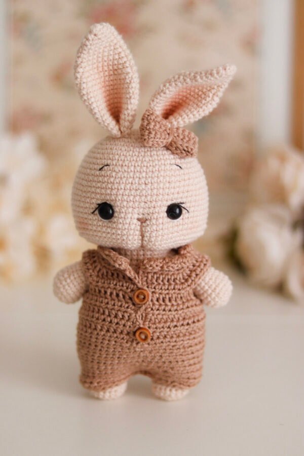 kit crochet lapin avec pyjama et doudou, diy, doudou amigurumi