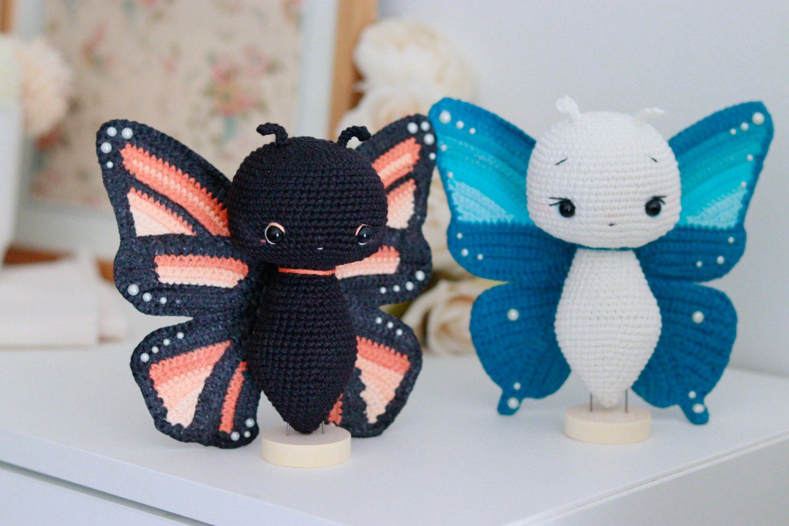 Kit crochet papillon ailes bleu et monarque amigurumi