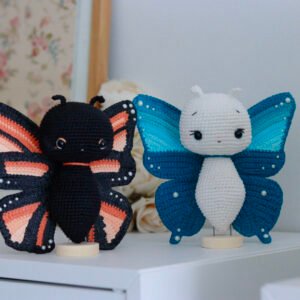 Kit crochet papillon ailes bleu et monarque amigurumi