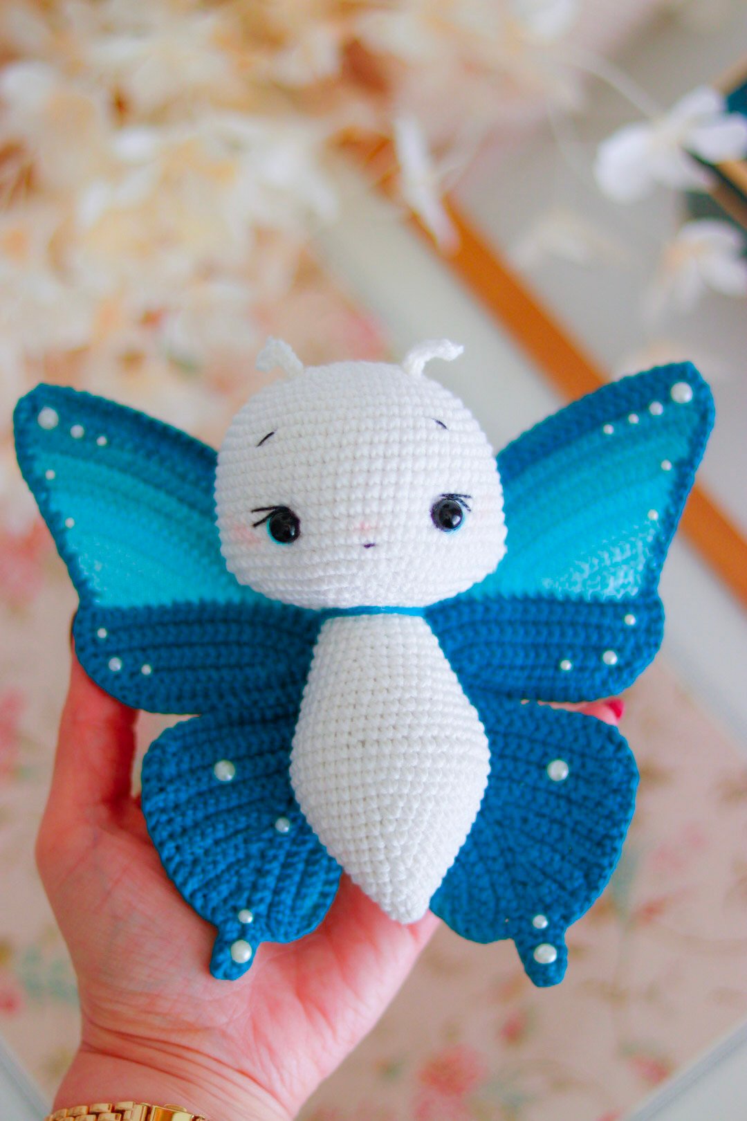 Kit crochet papillon ailes bleu et monarque amigurumi